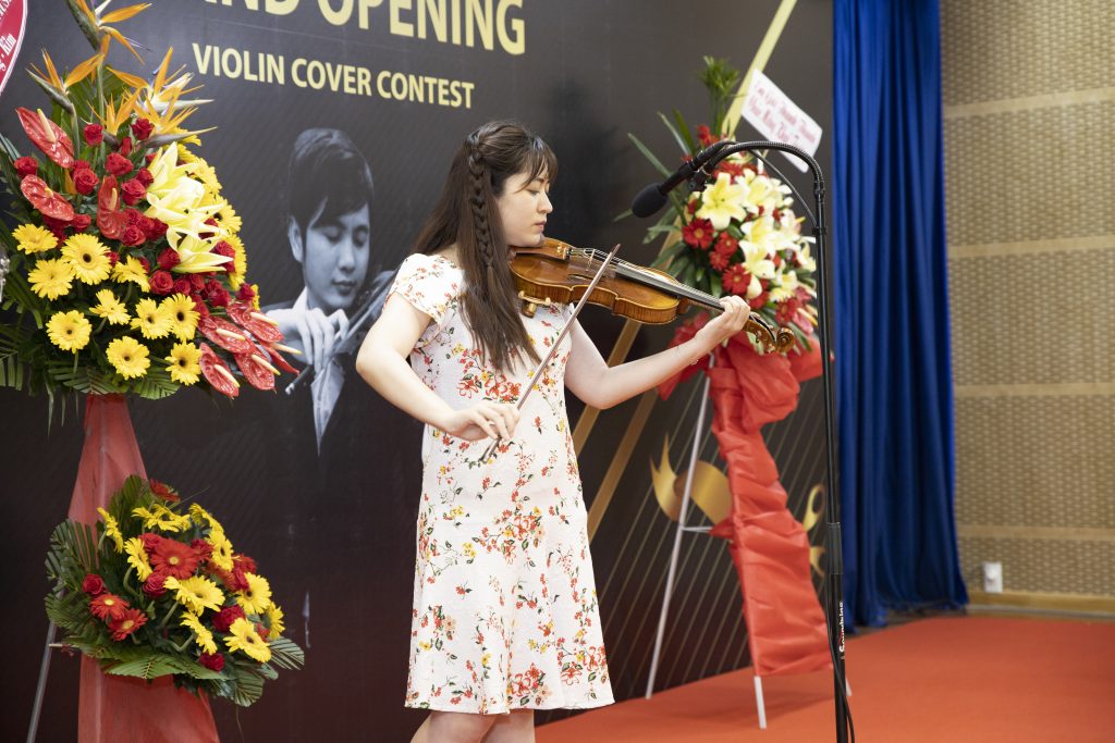 học viên Violin Thuỷ Ngân